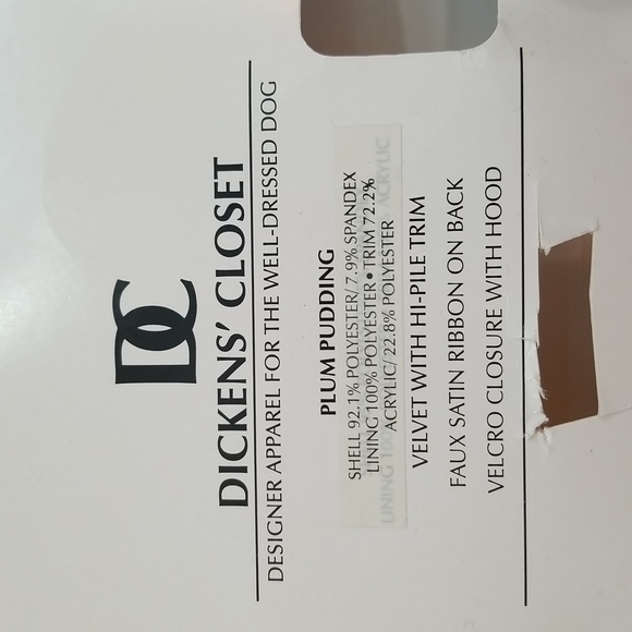 NWT Victorian Style Burgundy Velvet Dog Coat Small - Picture 3 of 16